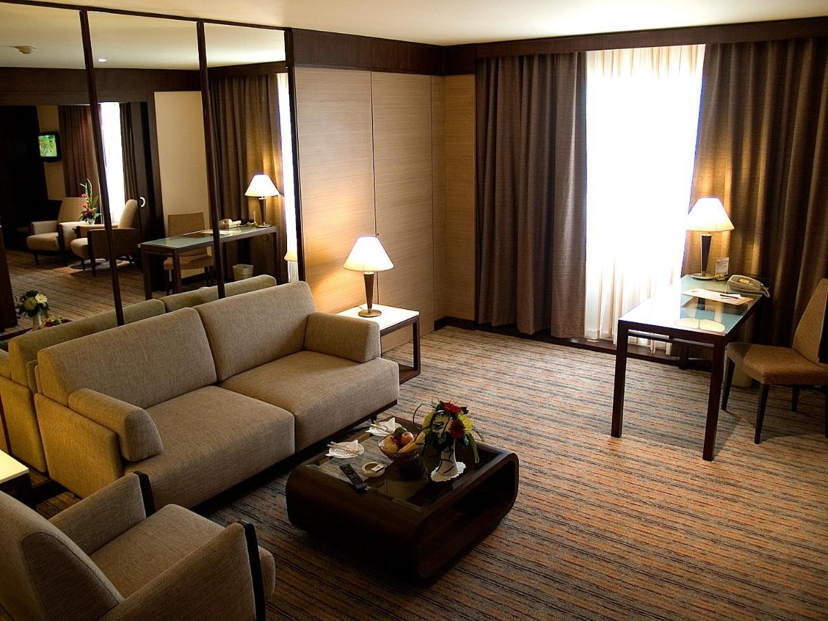 Zenith Sukhumvit Hotel Bangkok Kültér fotó